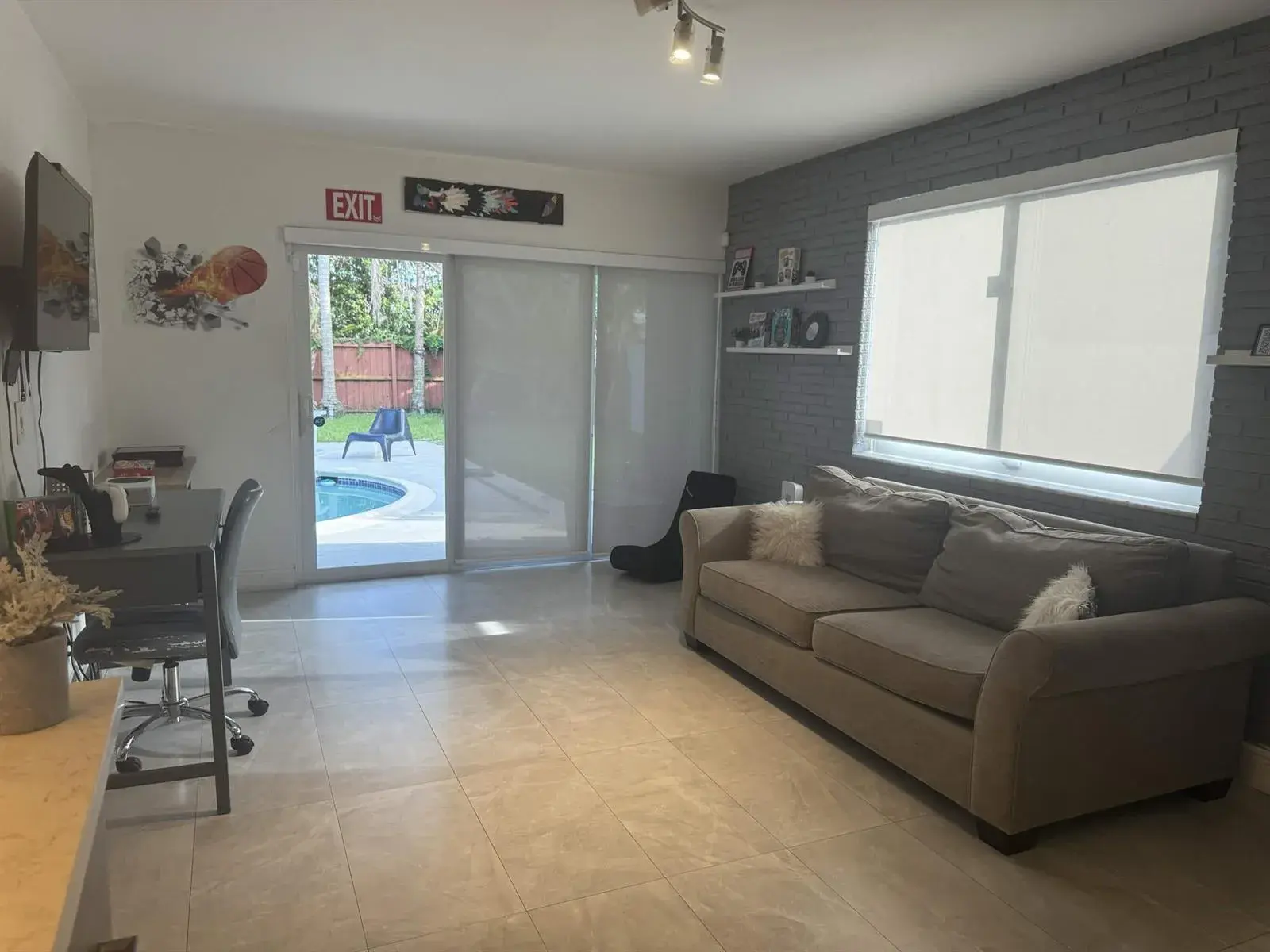 5424 Garfield Street, Hollywood FL 33021