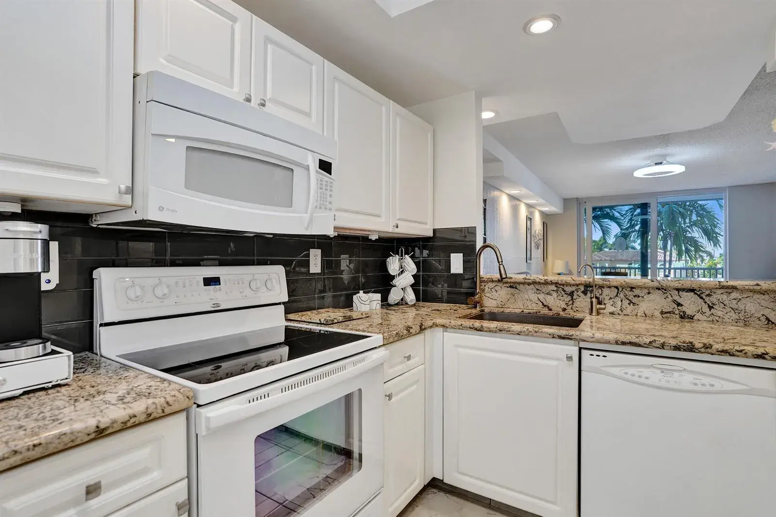 1391 S Ocean Boulevard, Pompano Beach FL 33062