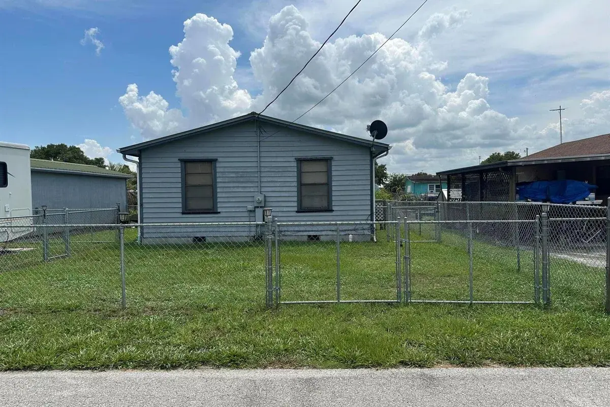 1110 3rd Street, Okeechobee FL 34974