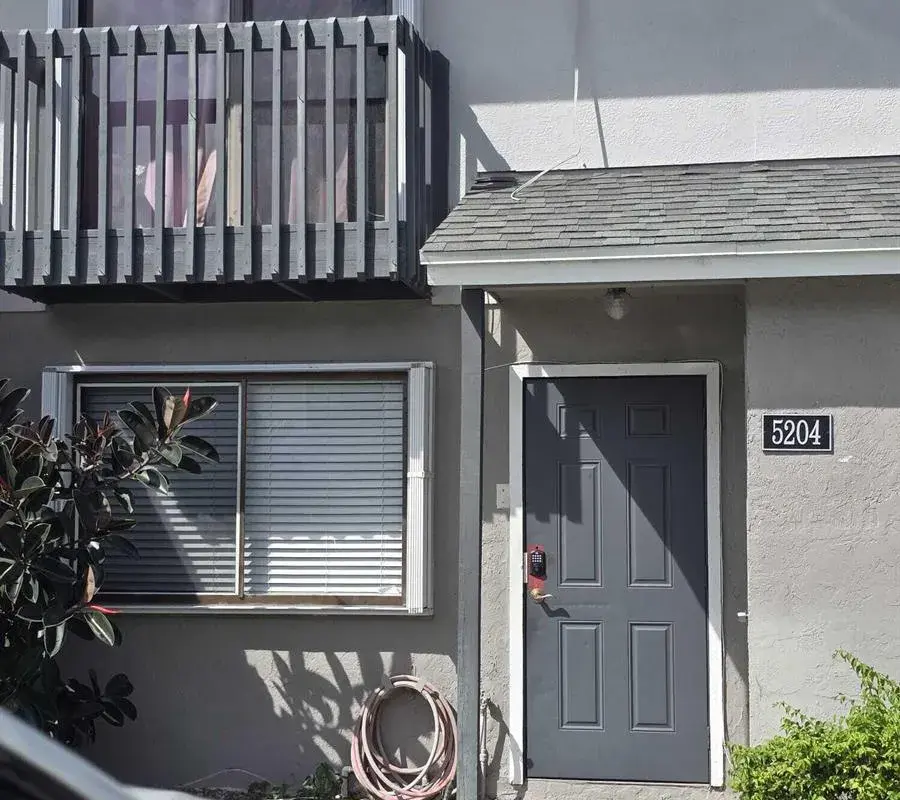 5204 Bayside Drive # 5204, FL 33463