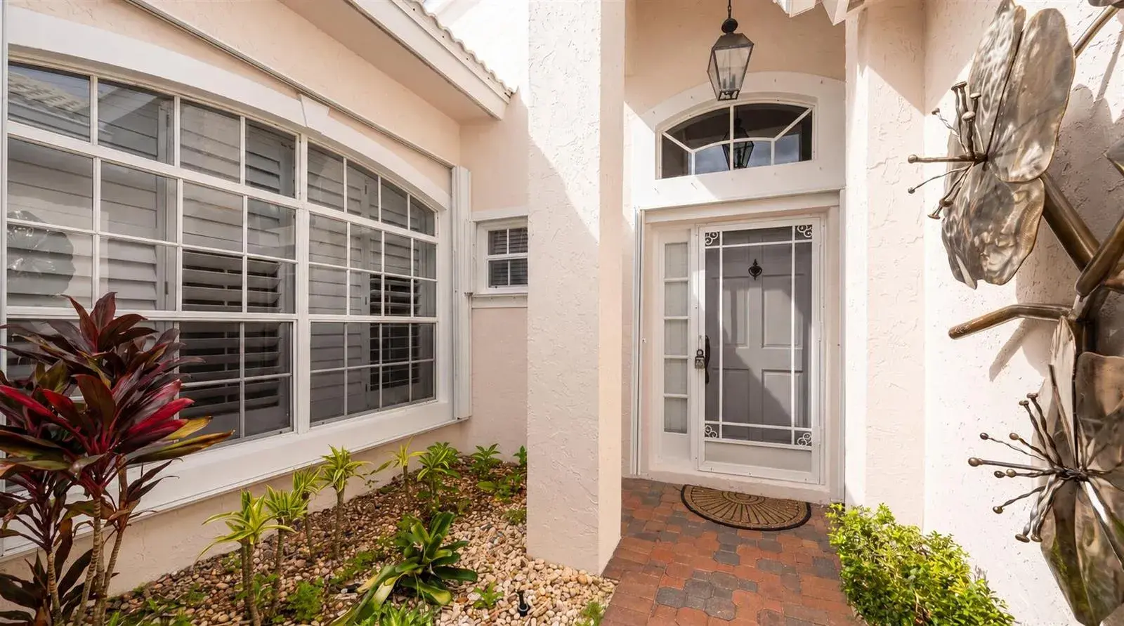 3878 N Longview Drive, Jupiter FL 33477 photo 2