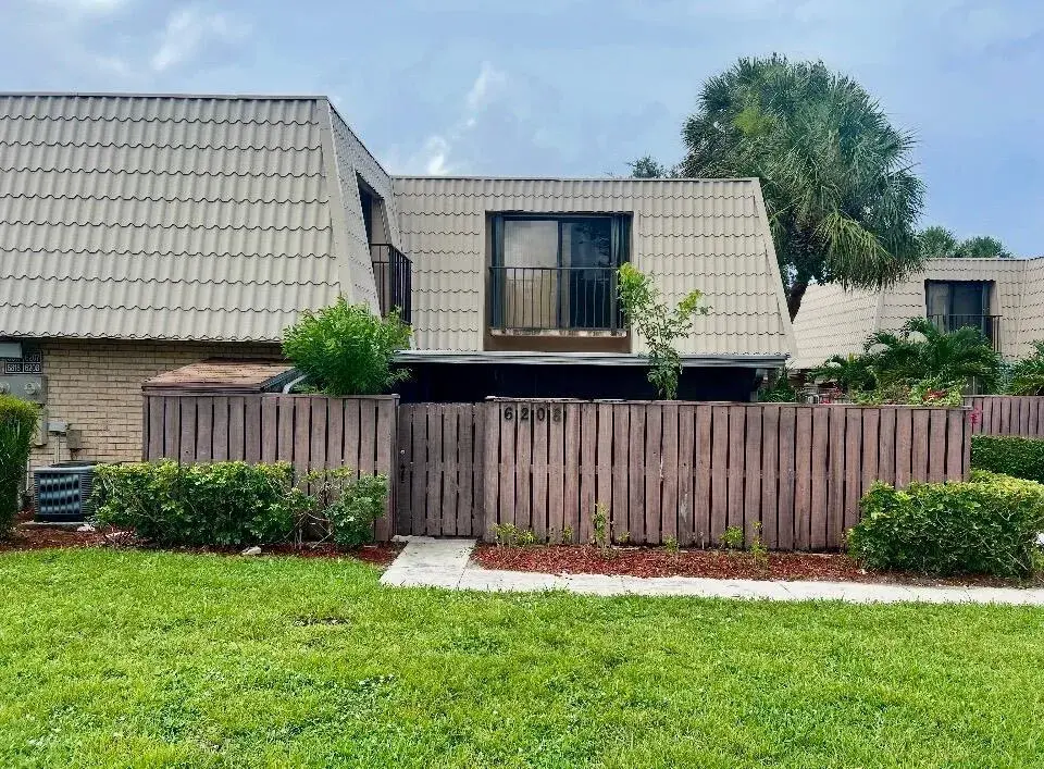 6208 62nd Way, West Palm Beach FL 33409