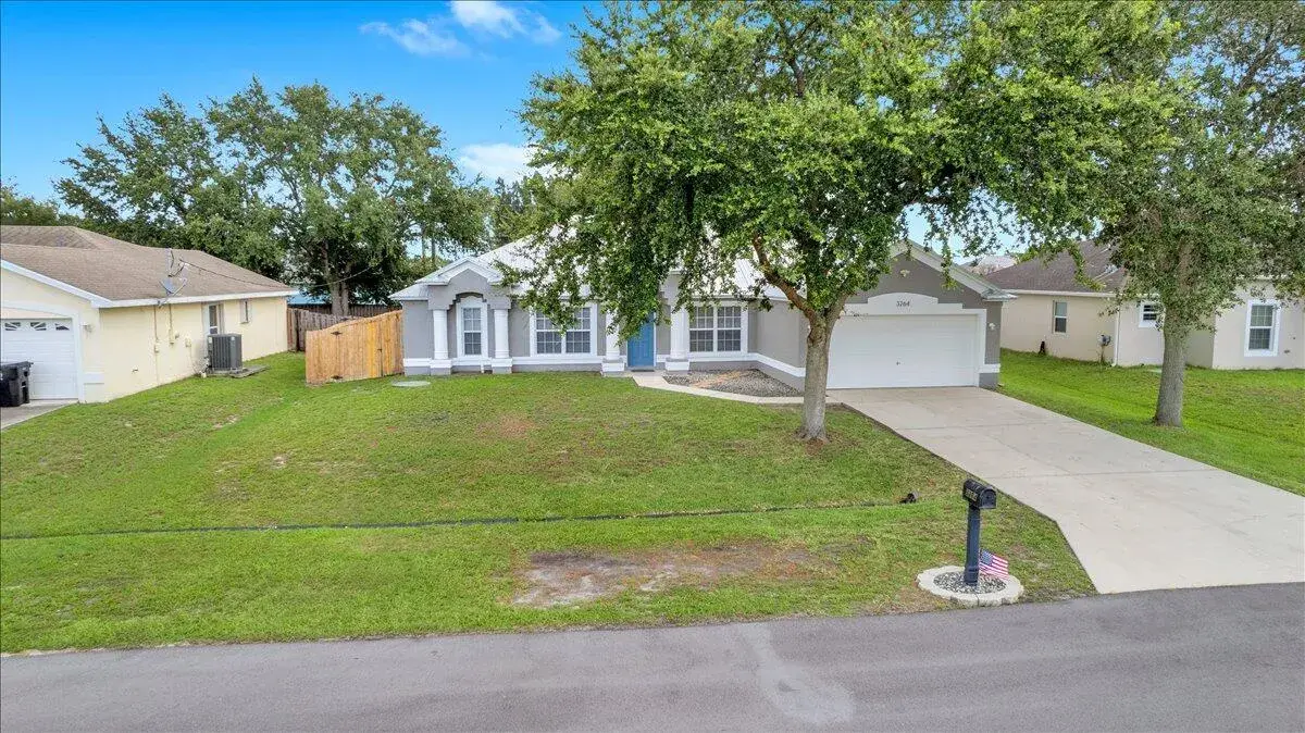 3264 SE Quay Street, Port St. Lucie FL 34984
