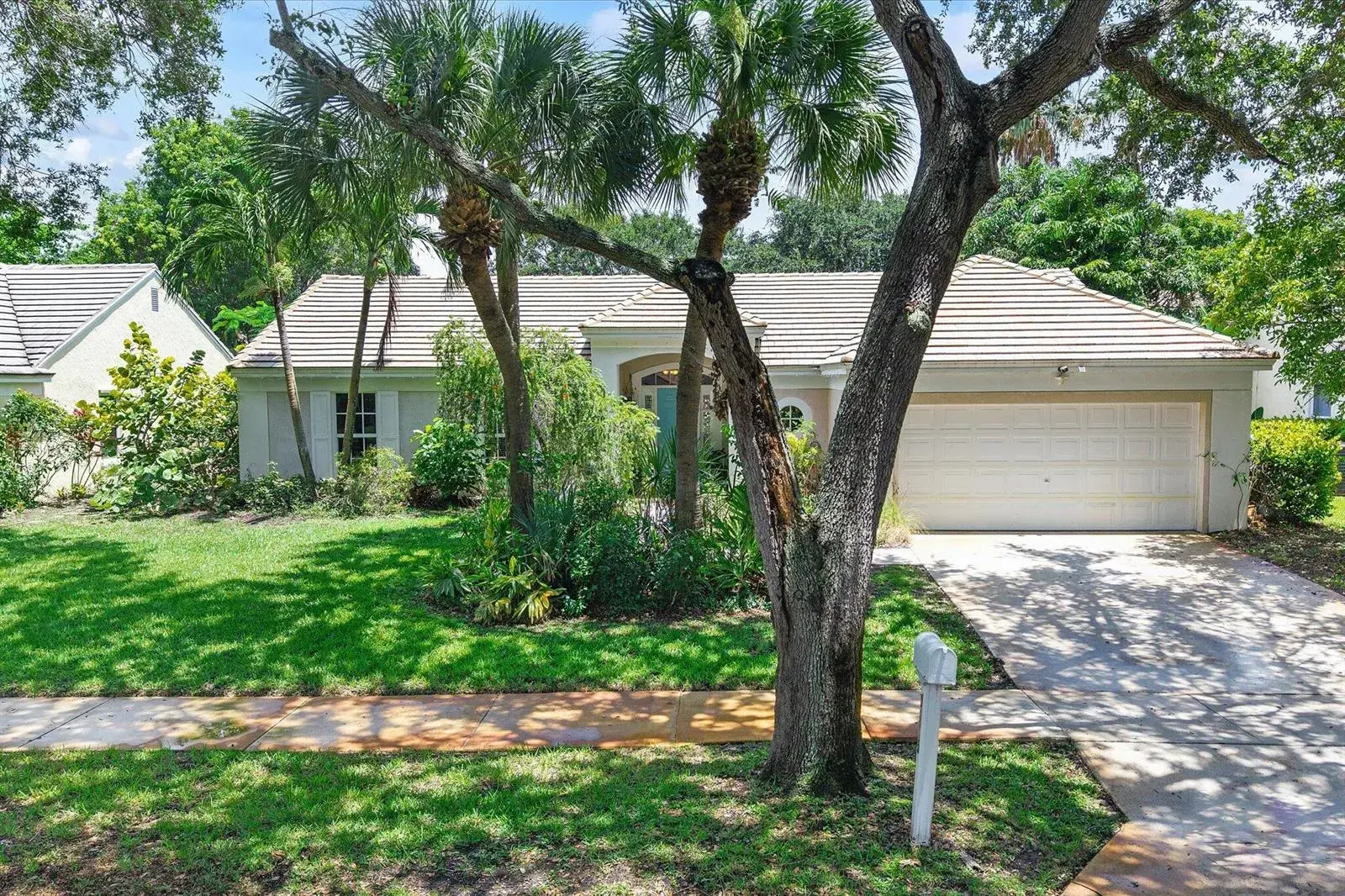 3715 Lancewood Place, Delray Beach FL 33445