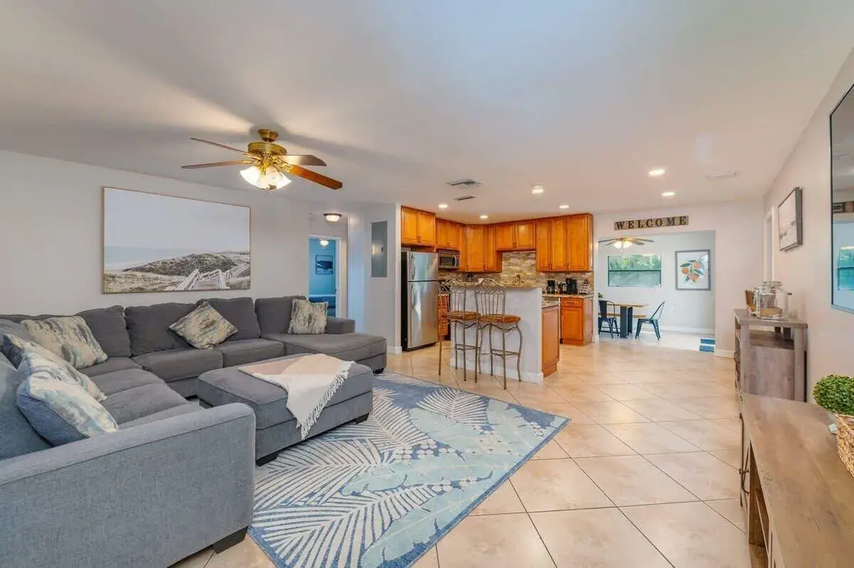 1183 SE 1st Way, Deerfield Beach FL 33441