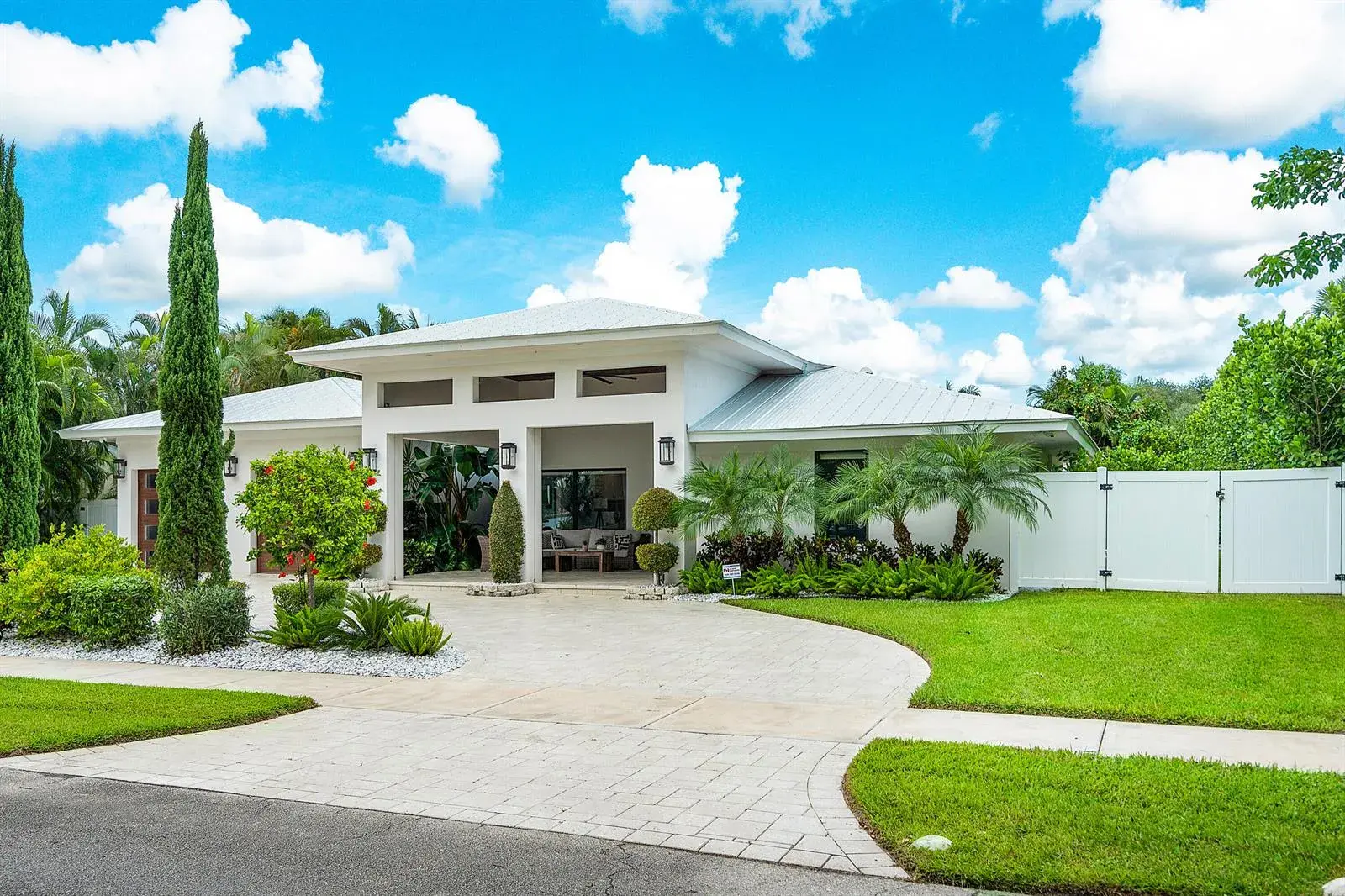 1117 Lake Drive, Delray Beach FL 33444