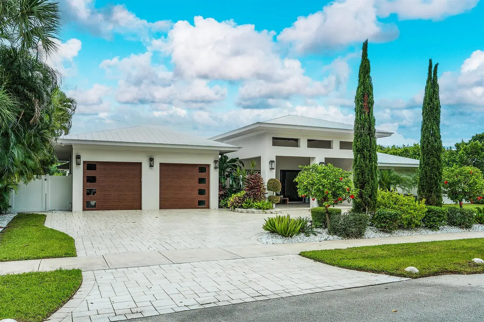 1117 Lake Drive, Delray Beach FL 33444