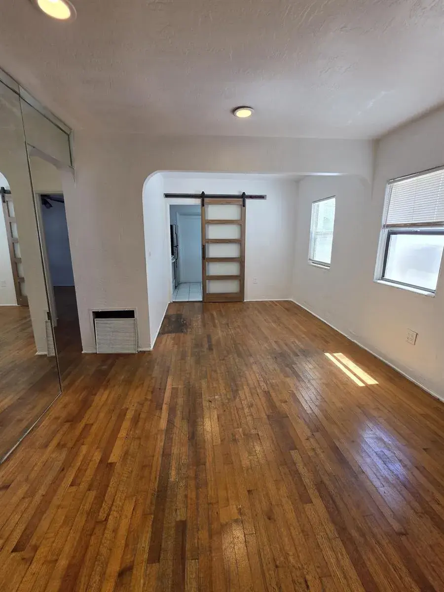 3 bedroom 1 bath Residential Lease for rent at 1824 Roosevelt Street # B, Hollywood FL 33020