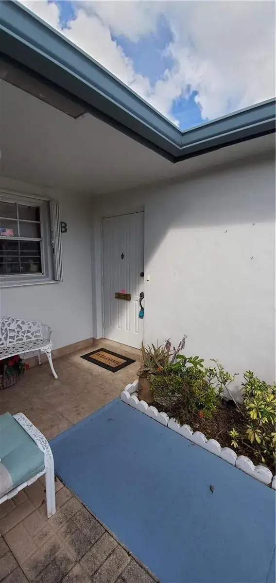 1107 Cir Terrace W, Delray Beach FL 33445
