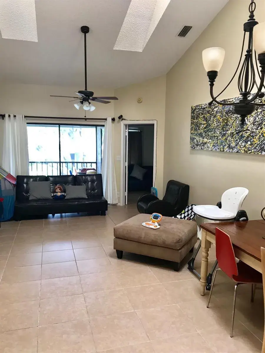 508 Harbour Pointe Way, FL 33413