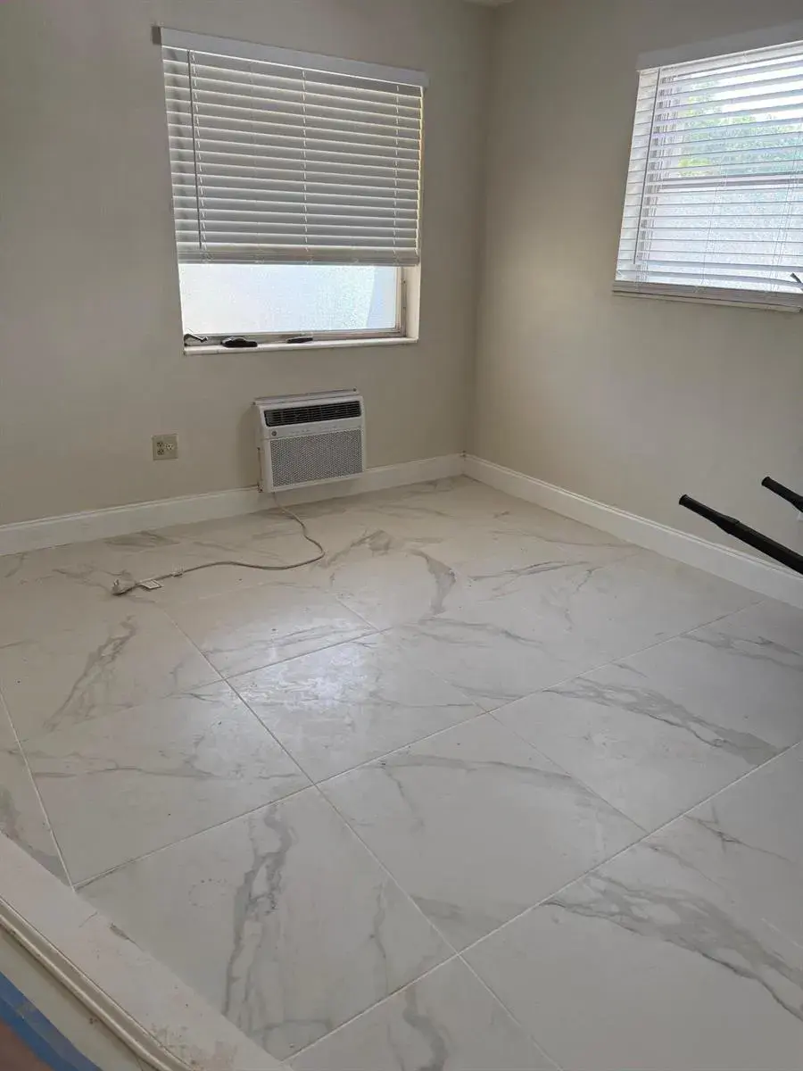 841 NW 39th Street # 4, Oakland Park FL 33309