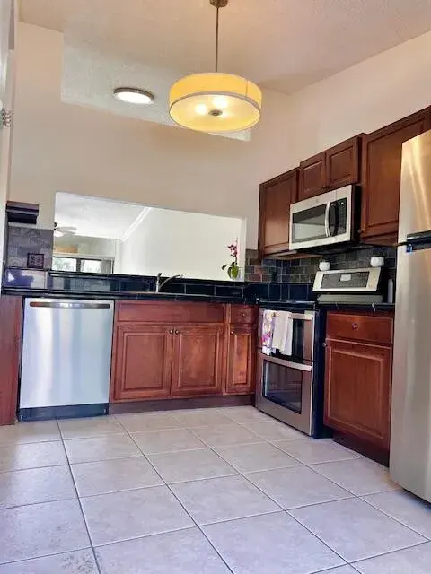 10323 Boca Bend W # K4, Boca Raton FL 33428