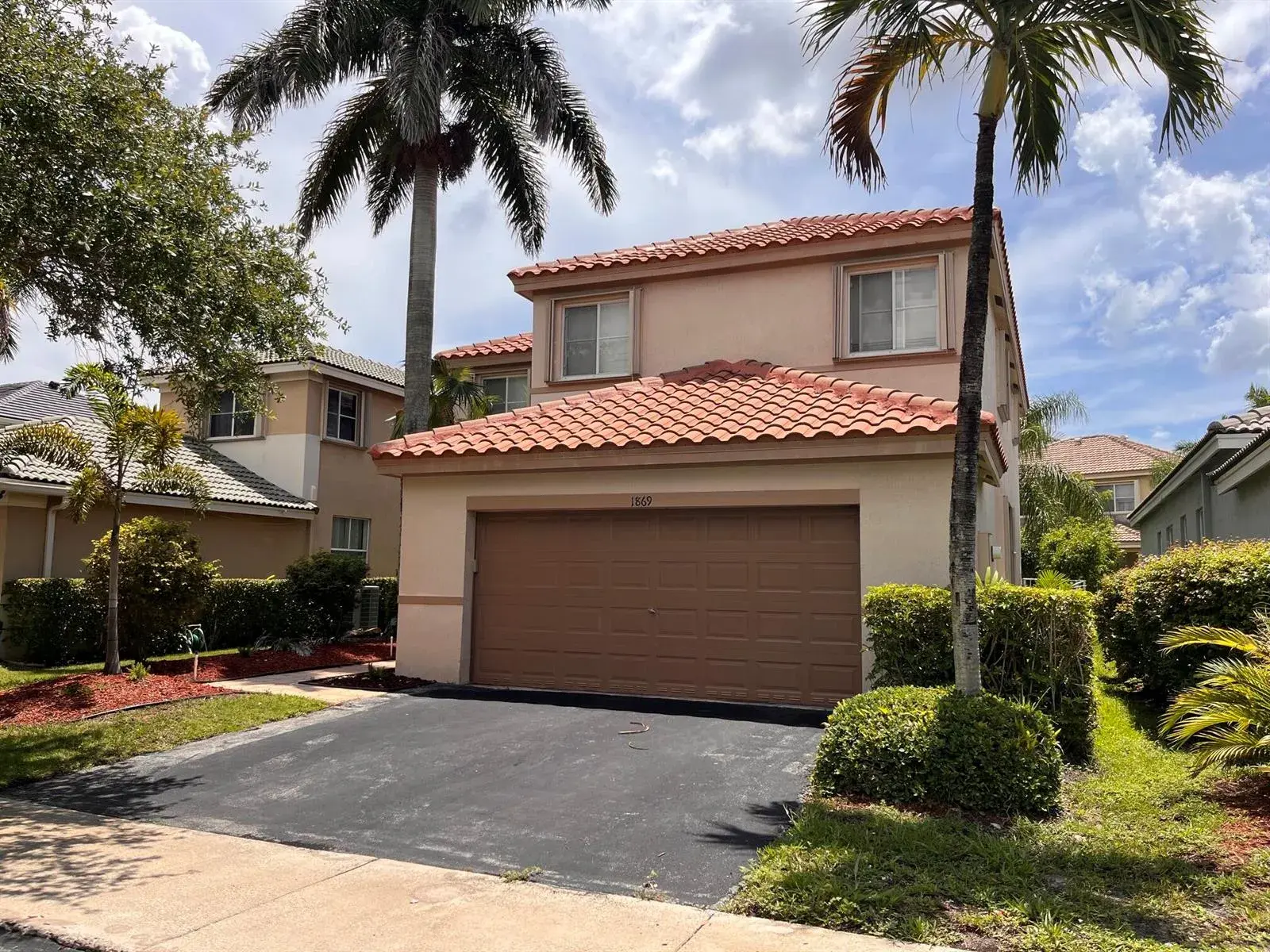 4 bedroom 3 bath Residential for sale at 1869 Aspen Lane, Weston FL 33327