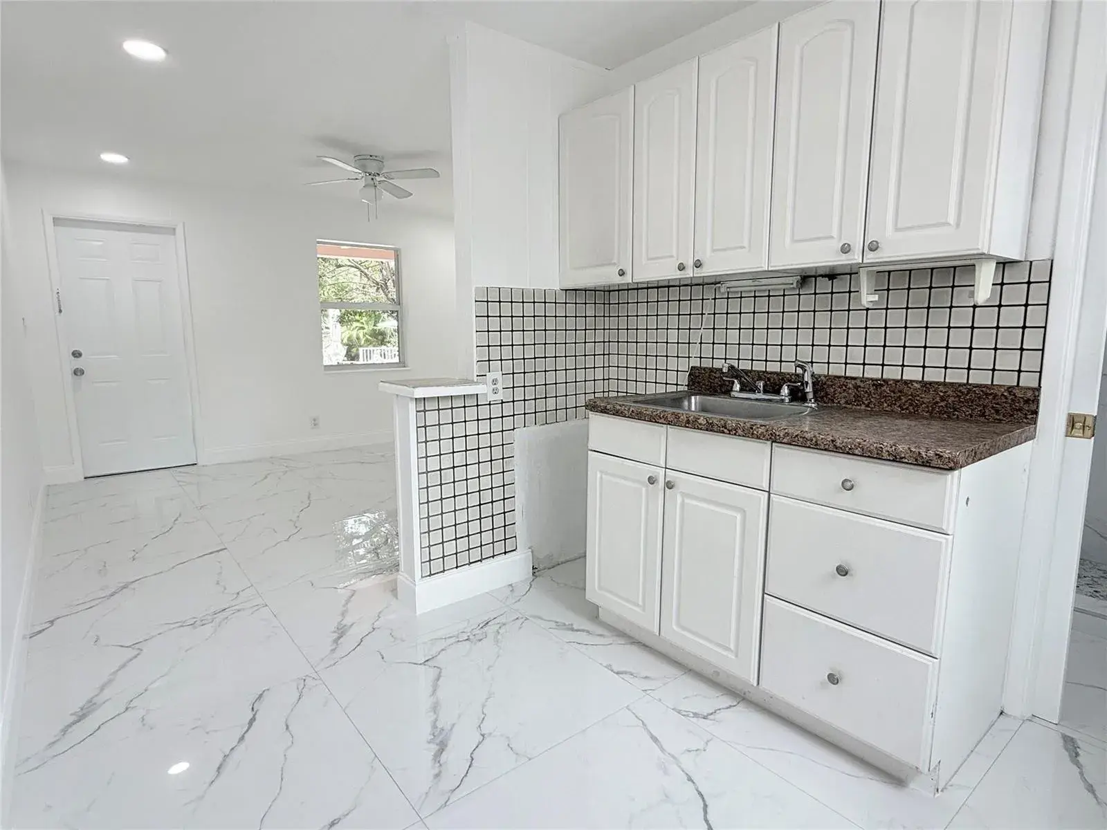 1850 Rodman Street, Hollywood FL 33020
