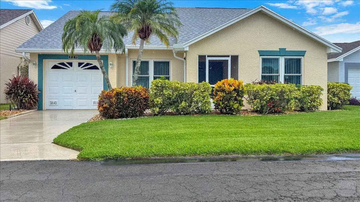 329 NW Tuscany Court, Port St. Lucie FL 34986