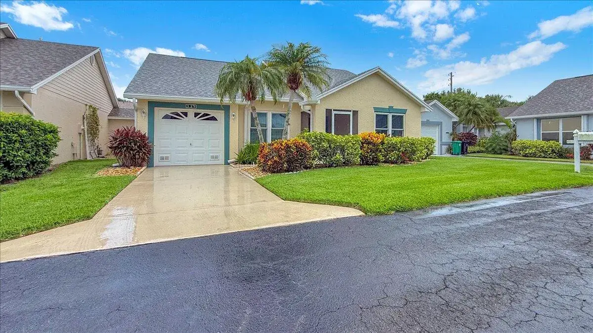 329 NW Tuscany Court, Port St. Lucie FL 34986