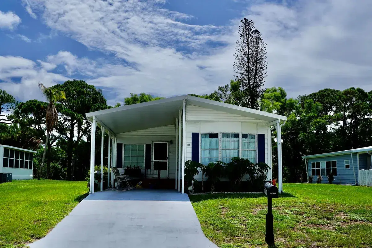 112 W Caribbean, Port St. Lucie FL 34952