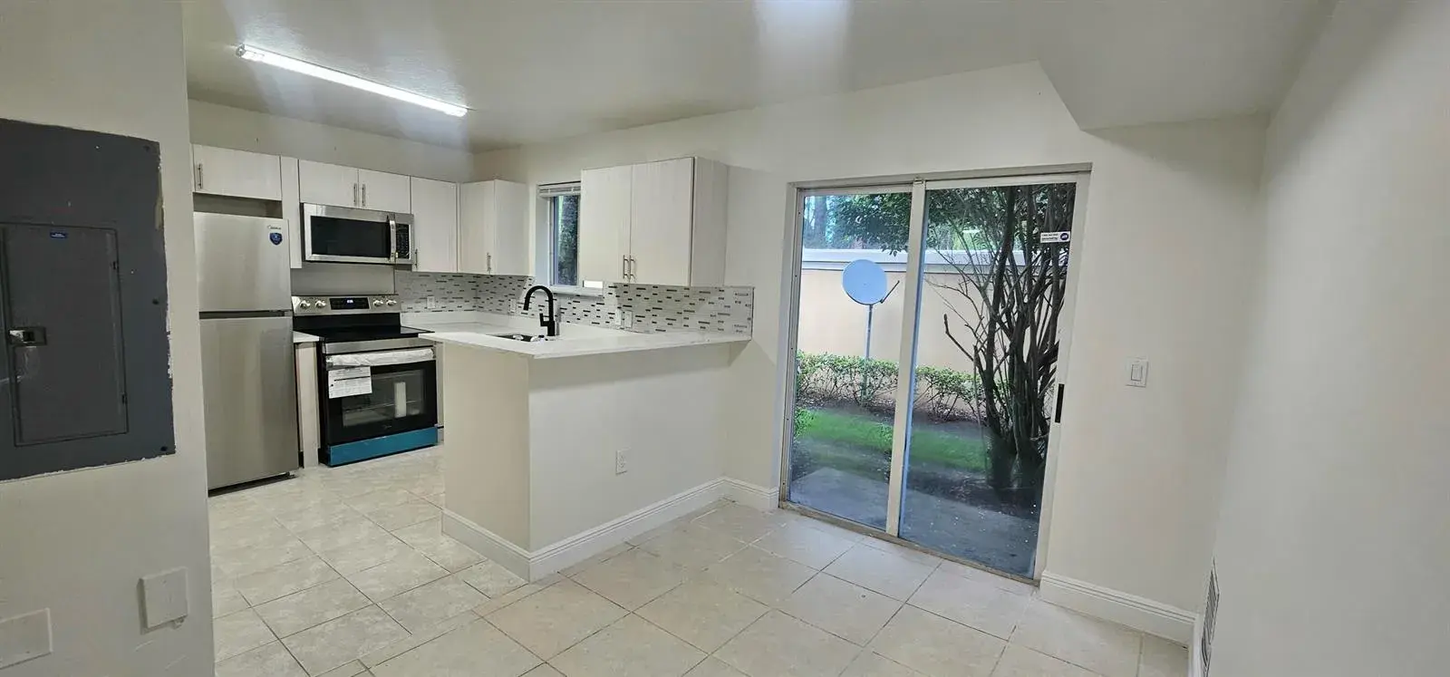 3770 N Jog Road # 101, West Palm Beach FL 33411