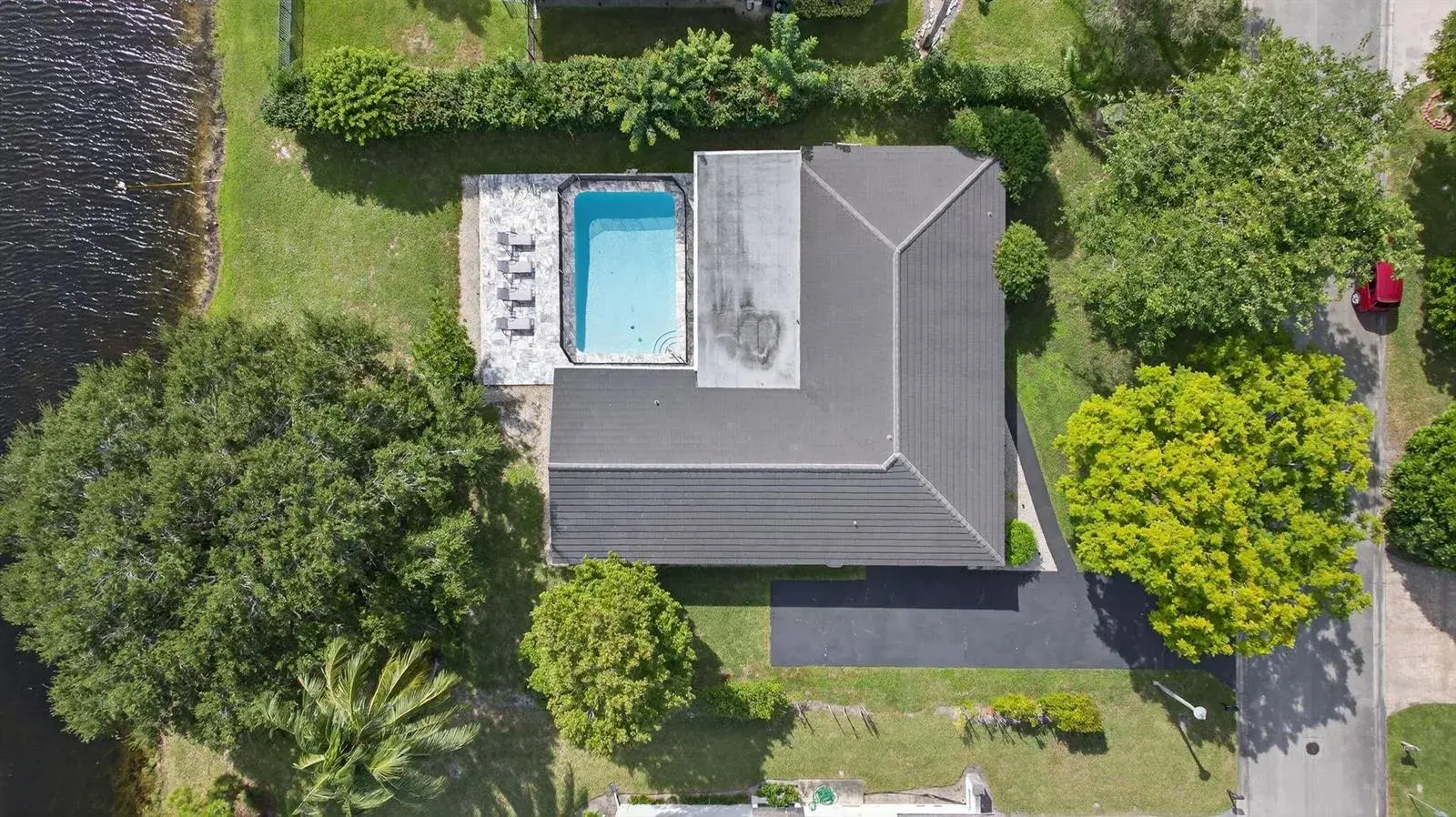 2421 NW 114th Avenue, Coral Springs FL 33065