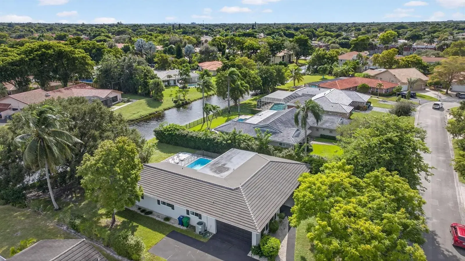 2421 NW 114th Avenue, Coral Springs FL 33065