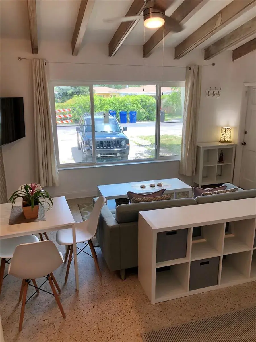 900 SE 12th Street, Fort Lauderdale FL 33316