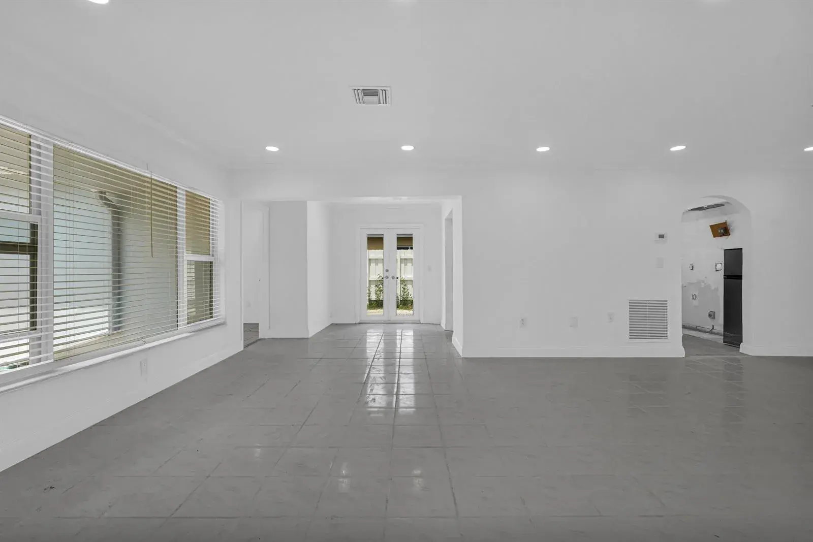 6621 Perry Street, Hollywood FL 33024