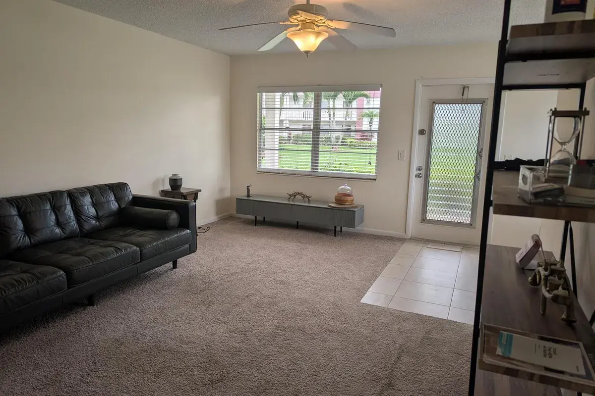 589 Fanshaw O # 589, Boca Raton FL 33434