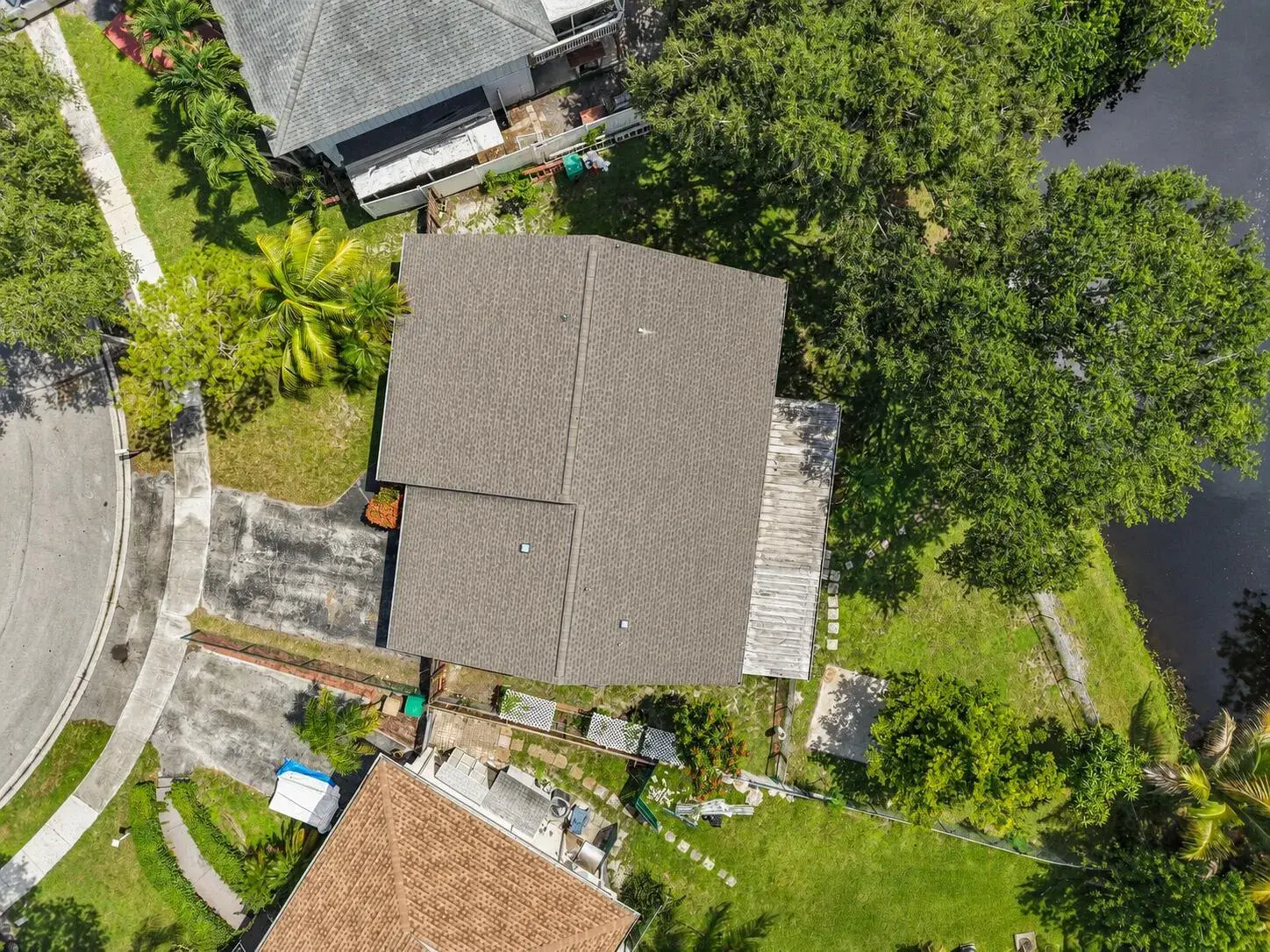 3930 NW 79th Way, Davie FL 33024