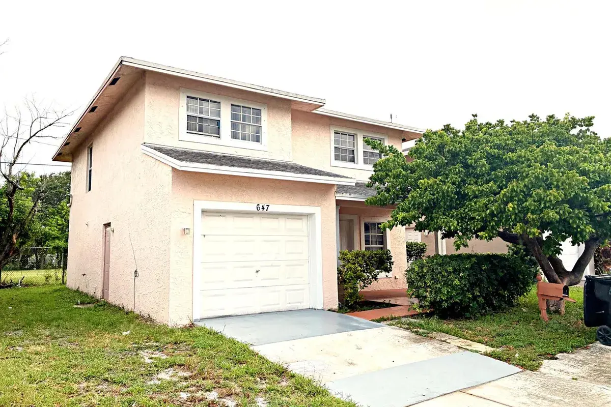 647 Latona Avenue, FL 33460