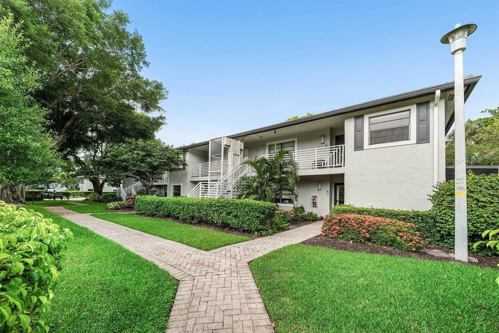 7 Southport Lane # F, Boynton Beach FL 33436