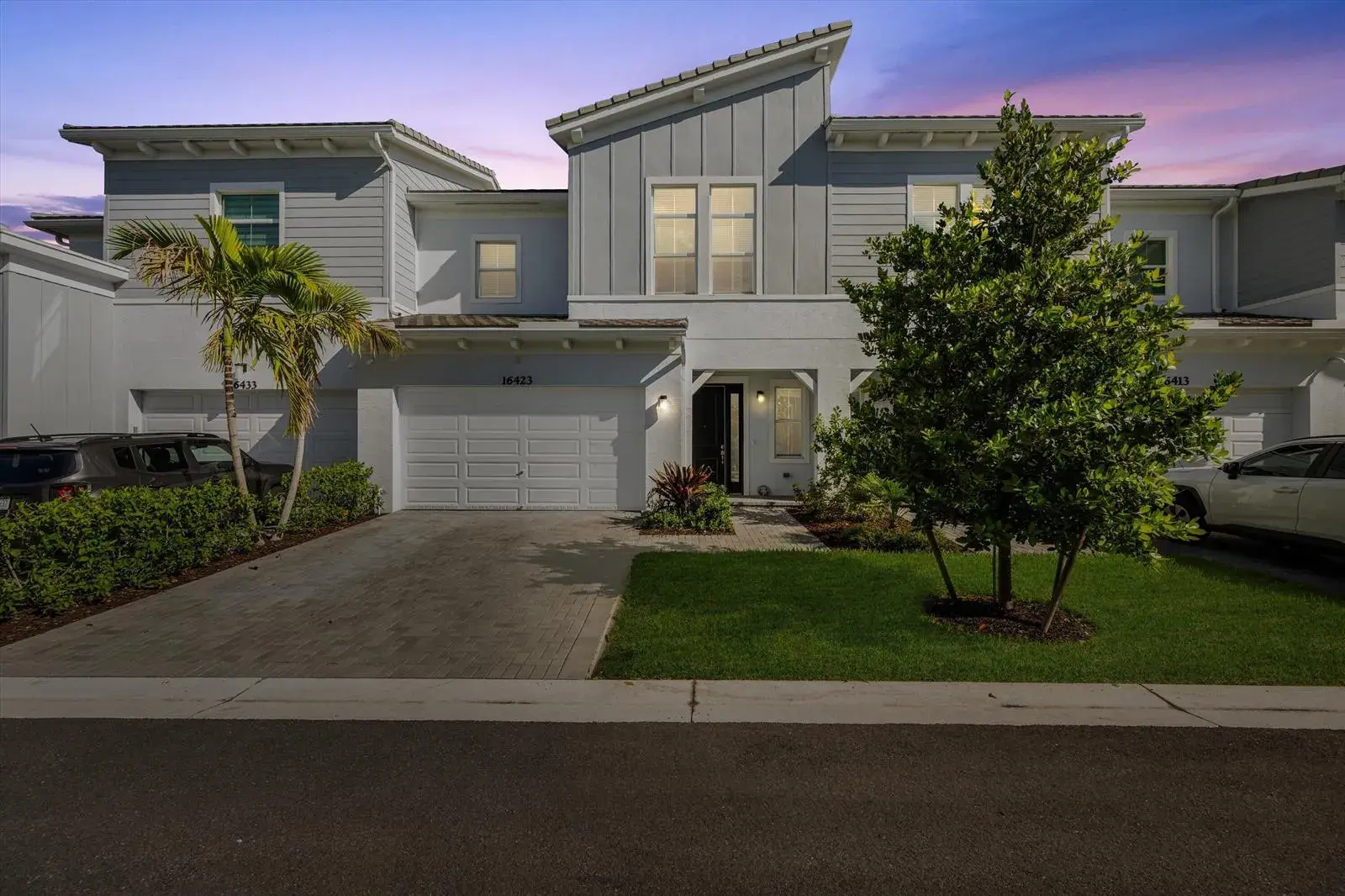 3 bedroom 2 bath Residential for sale at 16423 Helix Court, Westlake FL 33470
