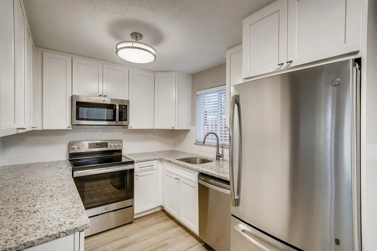 1720 NE 8th Avenue, Fort Lauderdale FL 33305