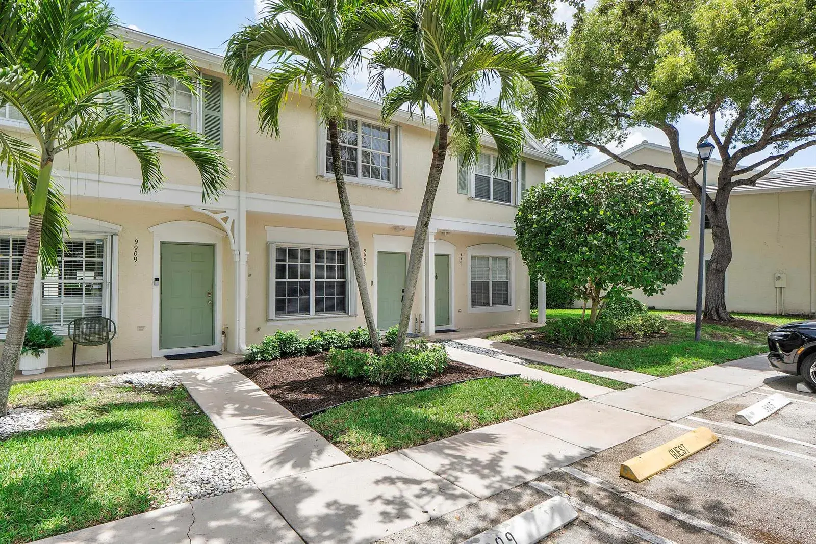 9905 NW 57th Manor, Coral Springs FL 33076