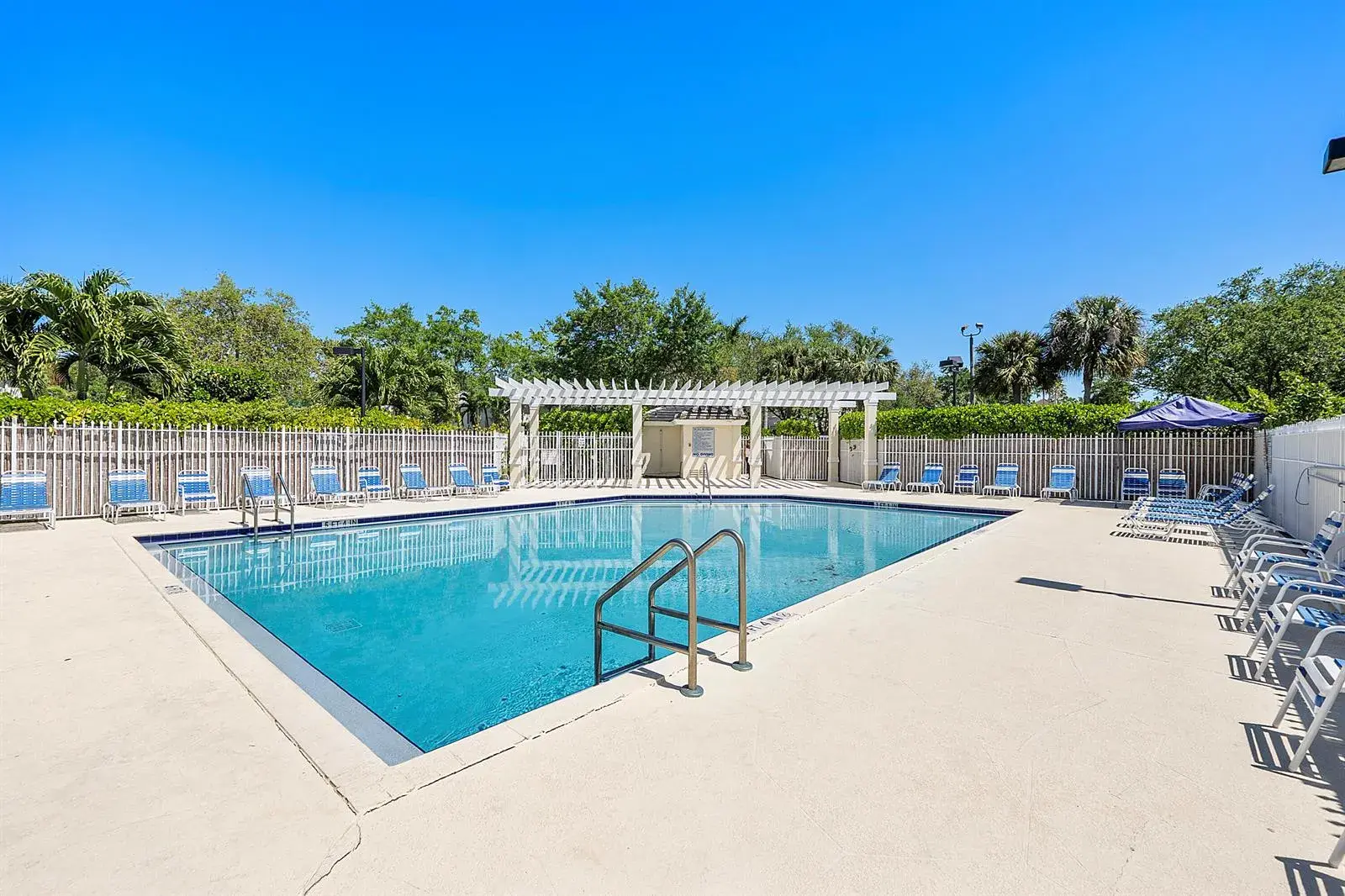 9905 NW 57th Manor, Coral Springs FL 33076