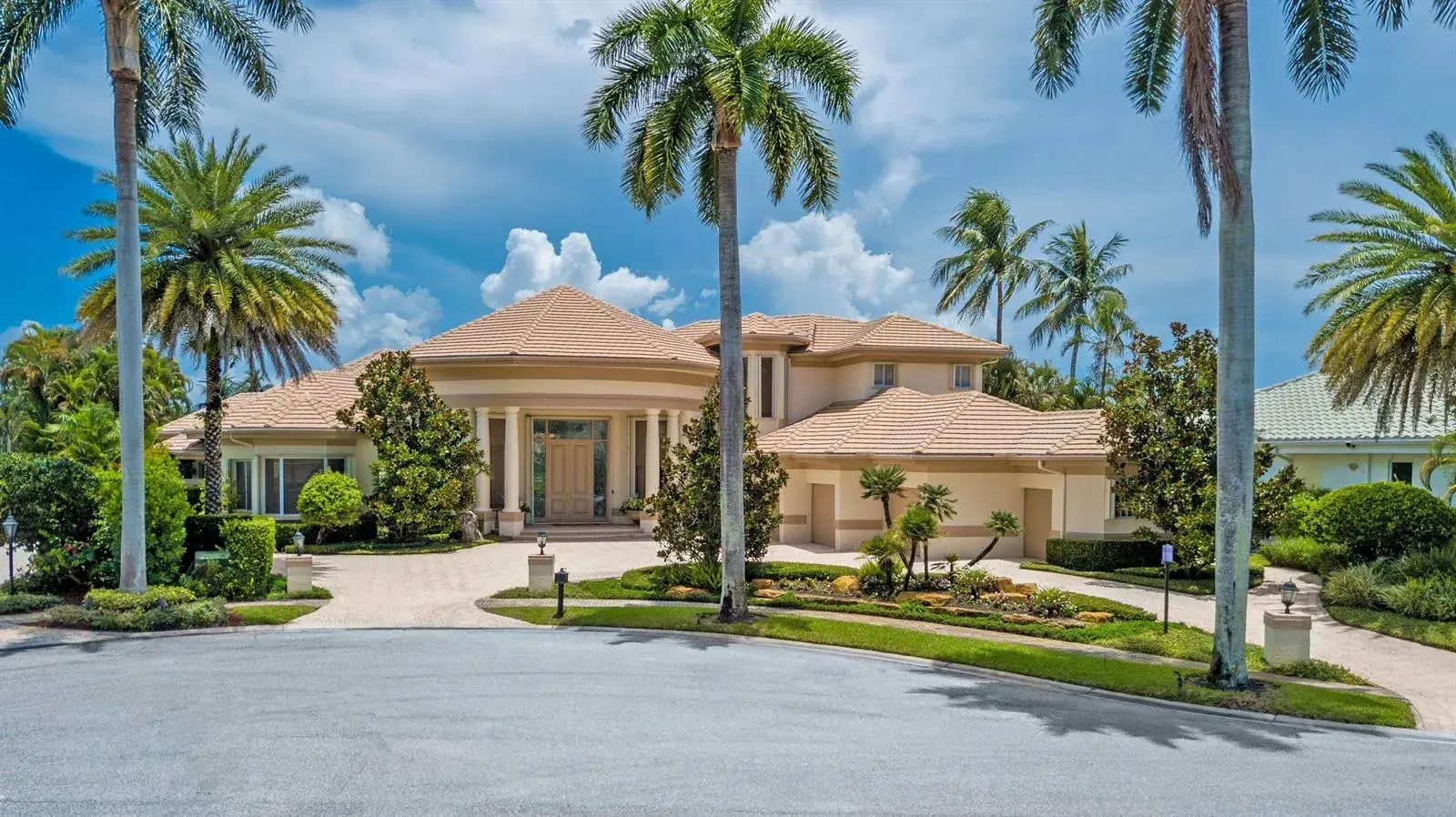 6 bedroom 5 bath Residential for sale at 6949 Lake Estates Court, Boca Raton FL 33496