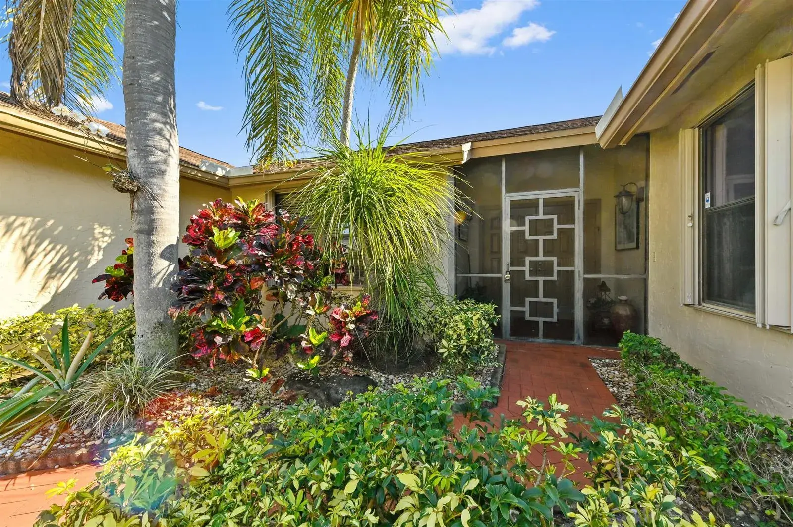 2850 NW 15th Street, Delray Beach FL 33445