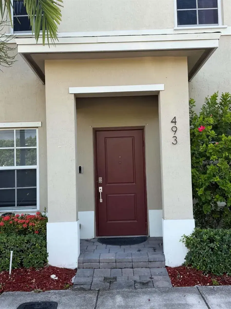 3 bedroom 2 bath Residential for sale at 493 NE 5th Place, Florida City FL 33034
