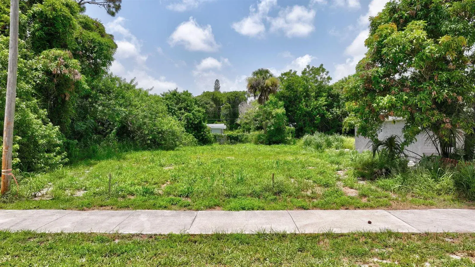 5684 SE 45th Avenue SE, Stuart FL 34997