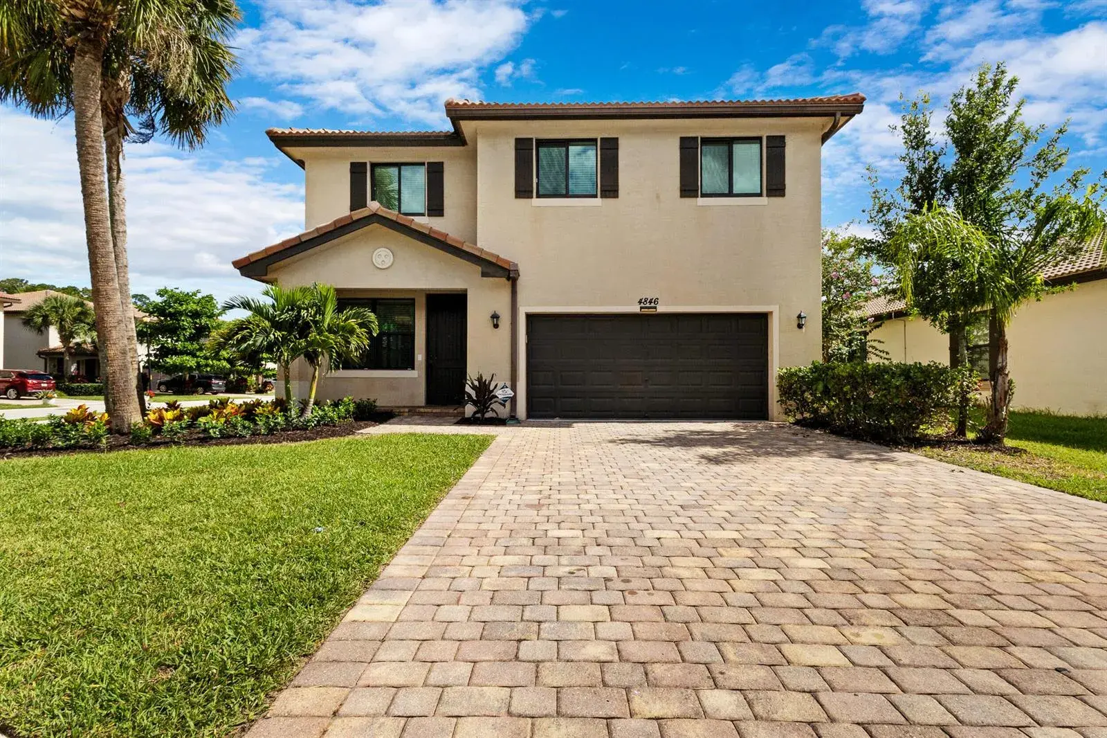 5 bedroom 3 bath Residential for sale at 4846 Pond Pine Way, FL 33463