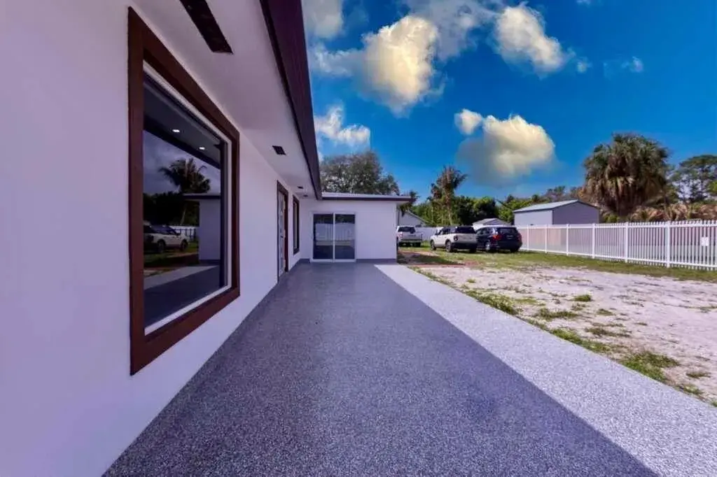 696 Arlington Drive, West Palm Beach FL 33415