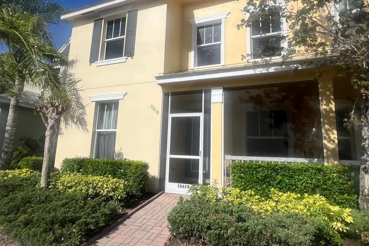 10619 SW Cam Run, Port St. Lucie FL 34987