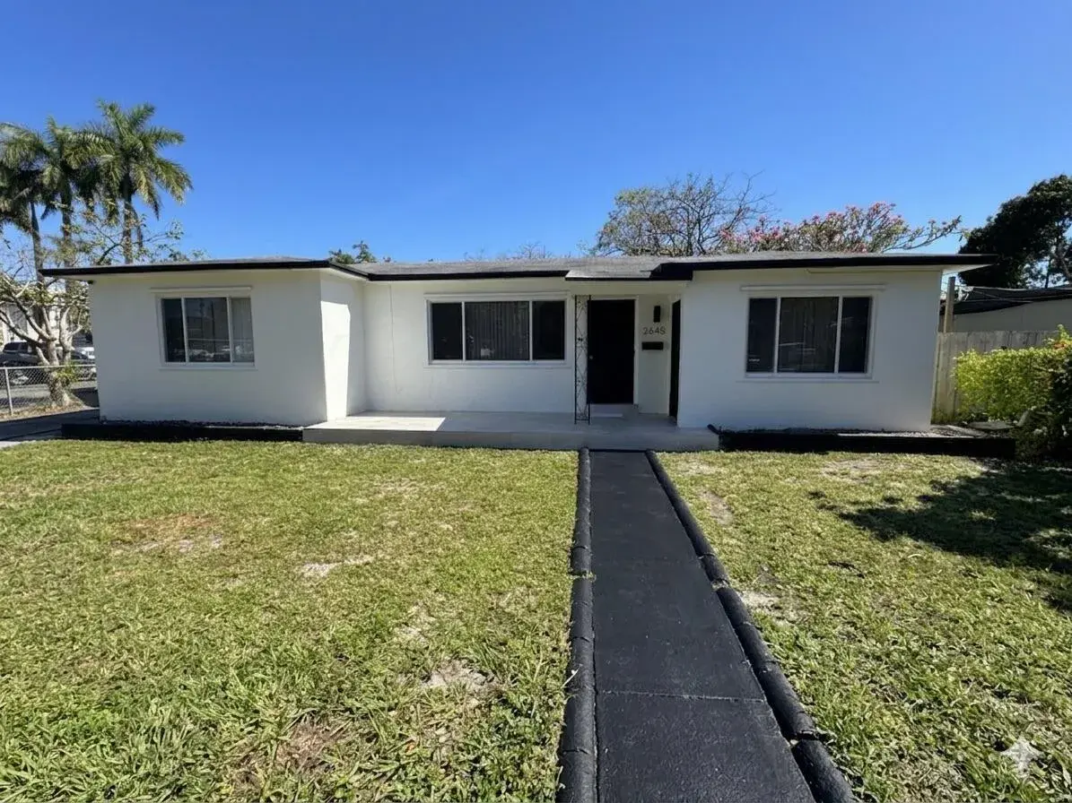 2 bedroom 1 bath Residential Lease for rent at 2648 Washington Street, Hollywood FL 33020