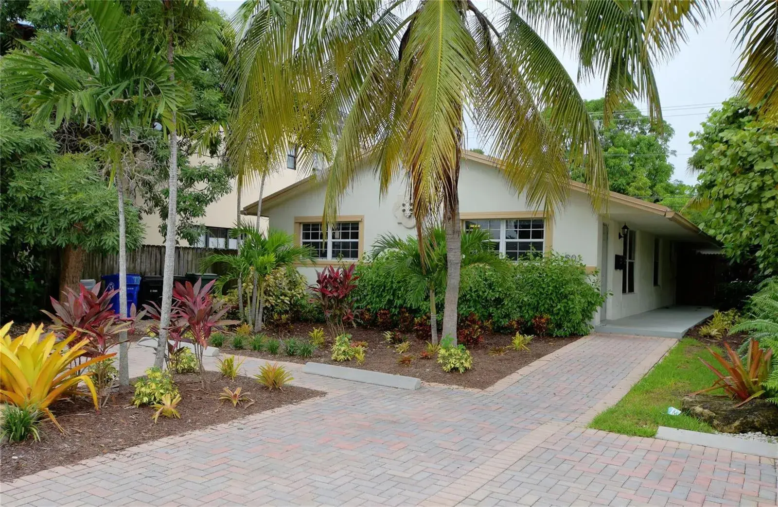 2 bedroom 2 bath Residential Lease for rent at 501 SW 17th Street # 2, Fort Lauderdale FL 33315