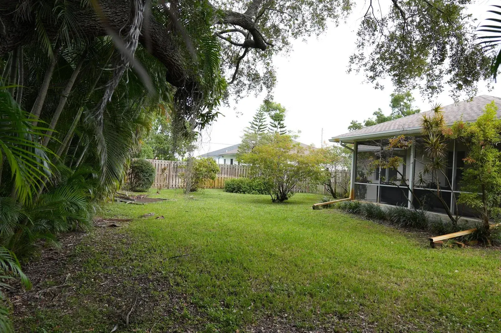 821 SW 13TH Court, Pompano Beach FL 33060 photo 4
