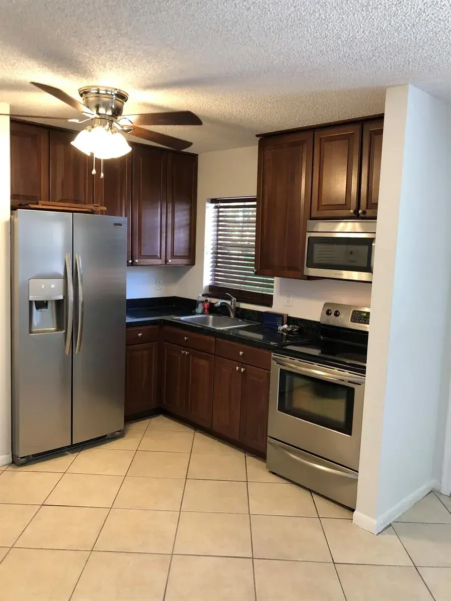 5192 NE 6th Avenue # 824, Oakland Park FL 33334