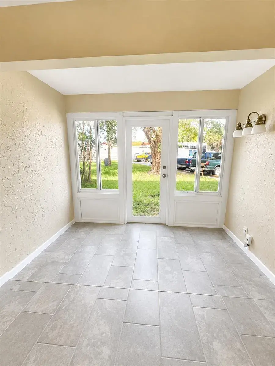 7830 NW 33rd Street, Hollywood FL 33024
