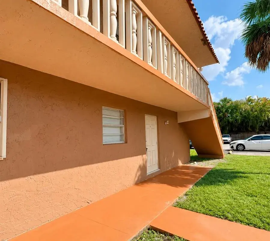 7830 NW 33rd Street, Hollywood FL 33024