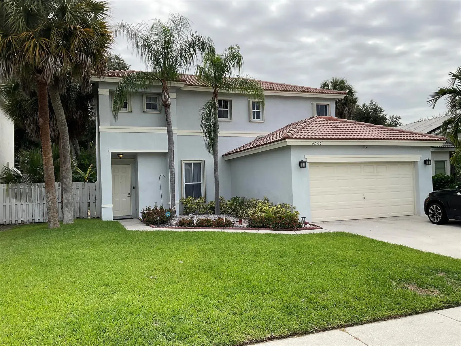 4 bedroom 2 bath Residential Lease for rent at 6566 Spring Meadow Drive, FL 33413