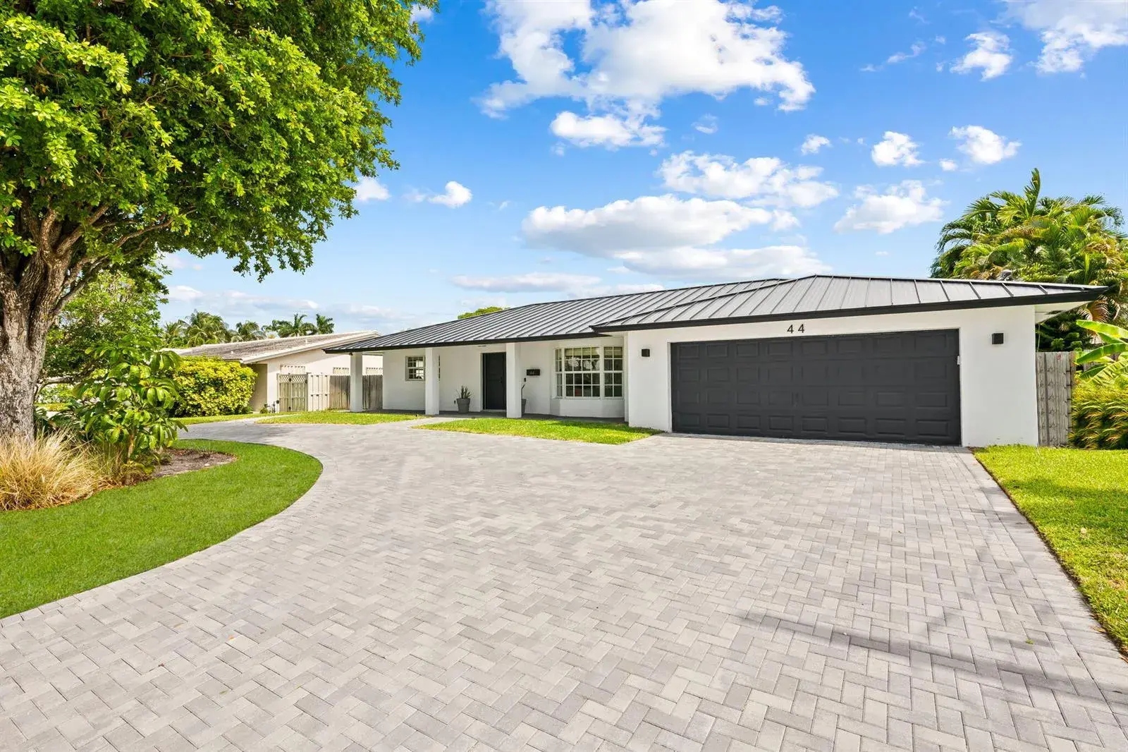 44 Fort Royal Isle, Fort Lauderdale FL 33308