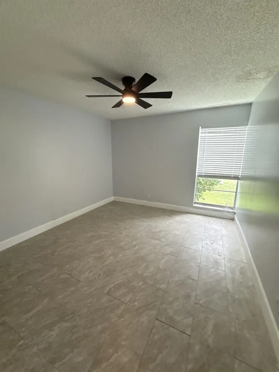 8919 NW 28th Drive, Coral Springs FL 33065